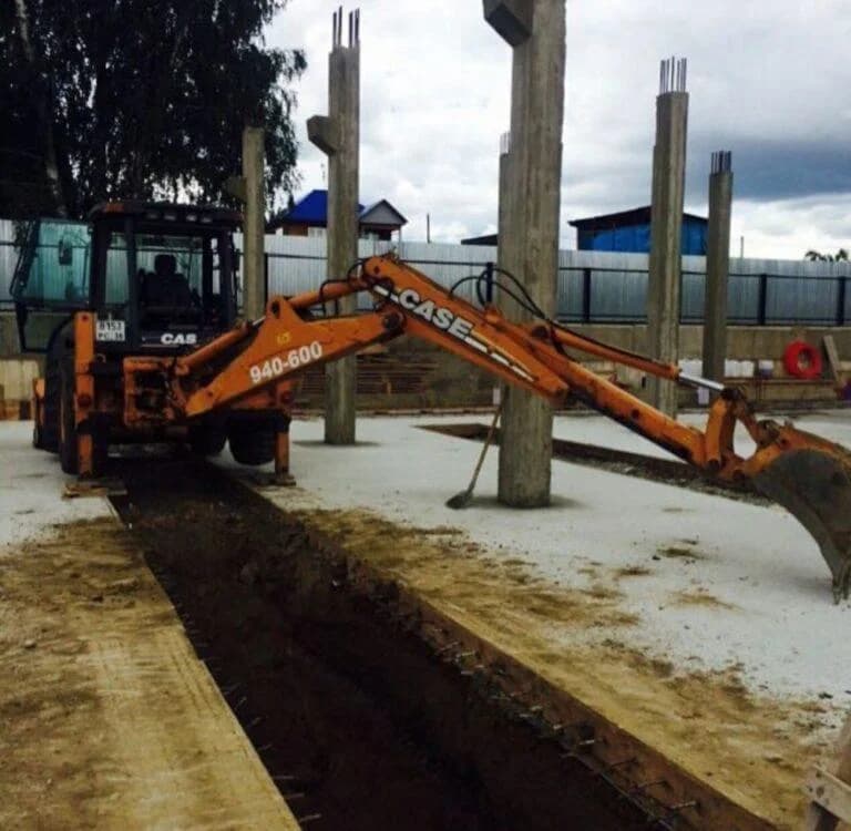 Аренда экскаватора-погрузчика - фото 2