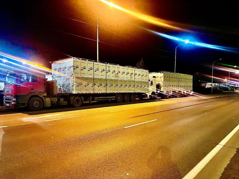 Грузоперевозки - фото 1