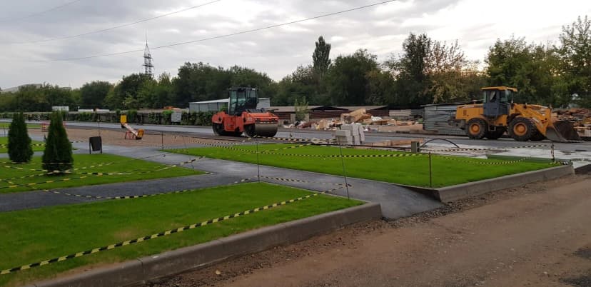 Благоустройство дорог и прилегающих территорий - фото 1
