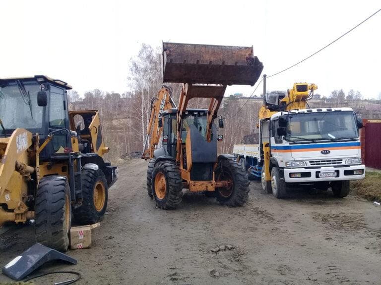 Экскаватор-погрузчик JCB